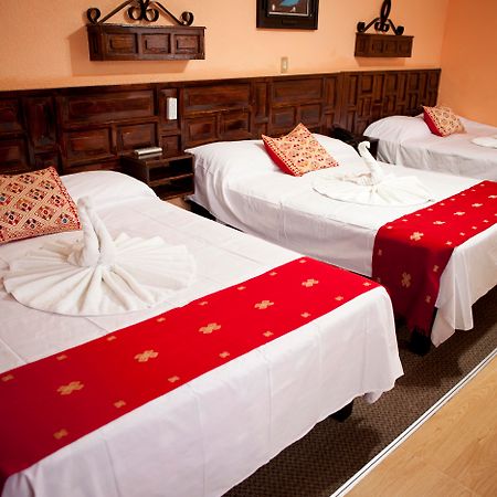 Hotel Palacio De Moctezuma ซานกริสโตบัล เด ลาสกาซาส ภายนอก รูปภาพ