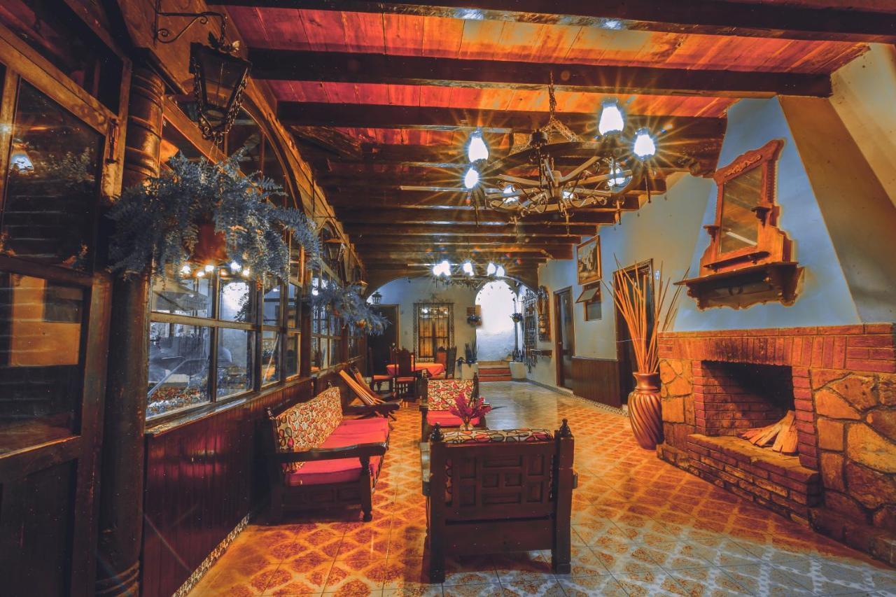 Hotel Palacio De Moctezuma ซานกริสโตบัล เด ลาสกาซาส ภายนอก รูปภาพ